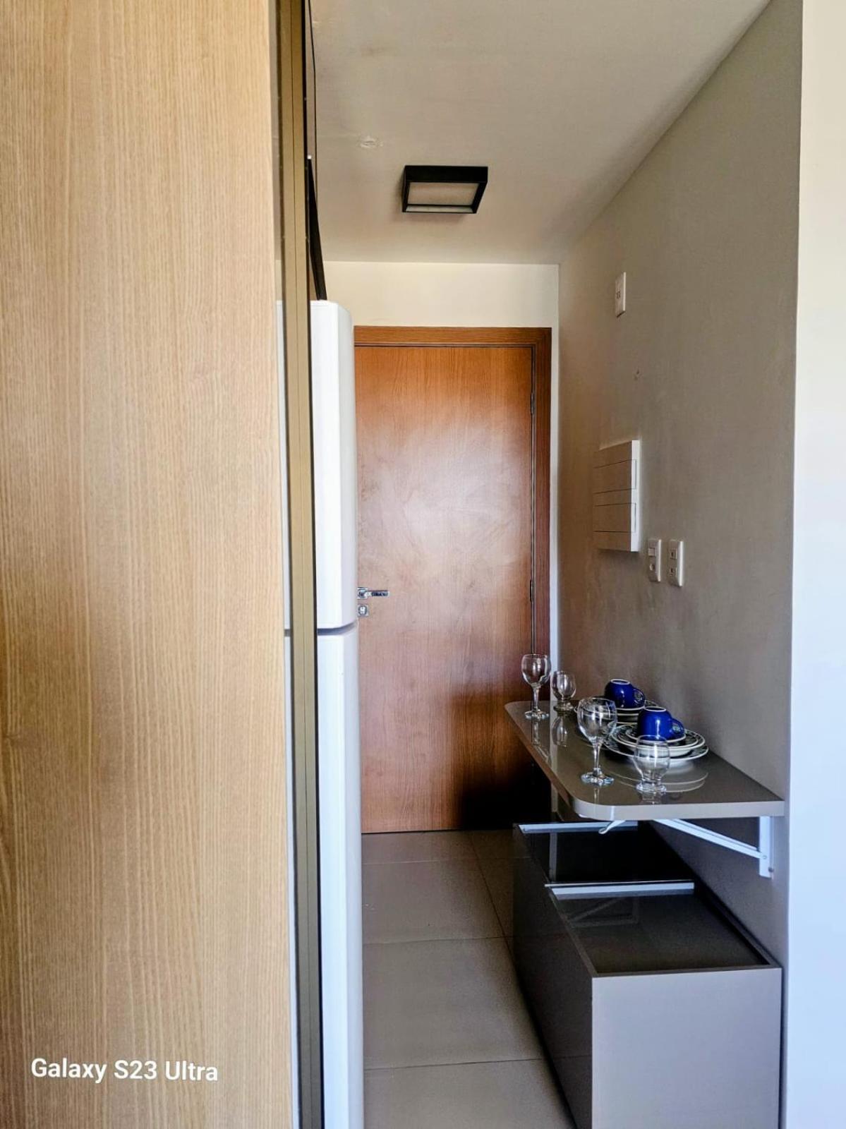 Apto Em Frente Ao Mar Pe Na Areia Na Praia De Itapua Apartamento Salvador